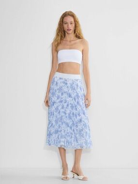 Wilfred New Twirl Pleated Skirt